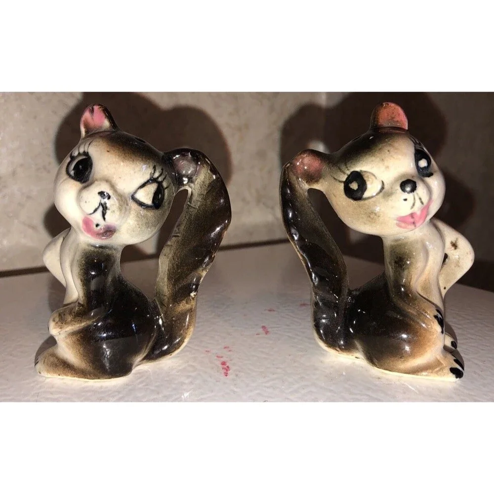 Kitschy Mid Century Squirrels Salt and Pepper Shakers Ceramic Anthropomorphic